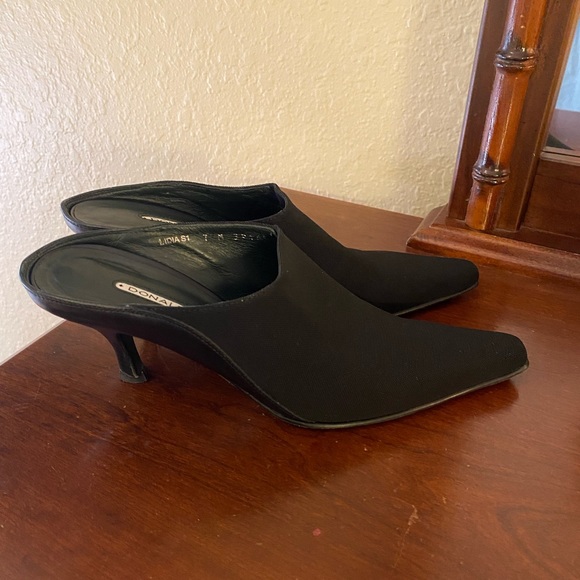 Donald Pliner Pointed Toe Mules - Picture 3 of 8